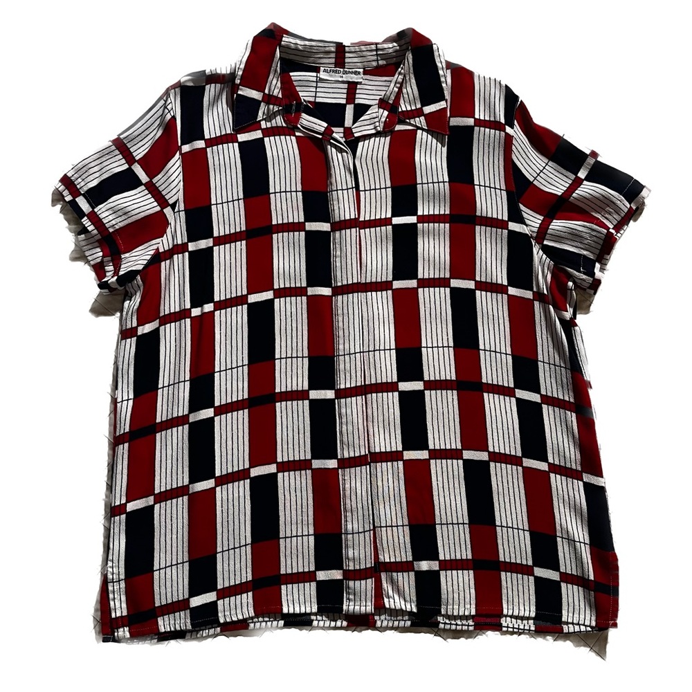 Vintage Alfred Dunner red/white/blue geometric short-sleeved button-down - L